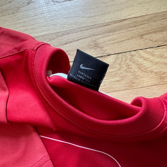 Vintage Nike Football T-Shirt Tee Faded Y2k T-shirt Mini
Swoosh Logo - Picture 8 of 8